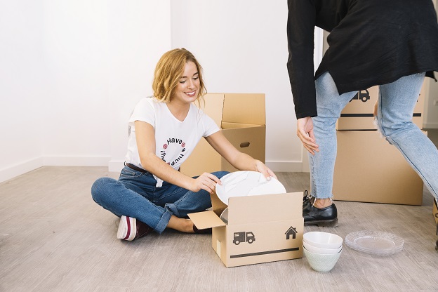 Packing kitchen items for a house move from Adelaide to Melbourne