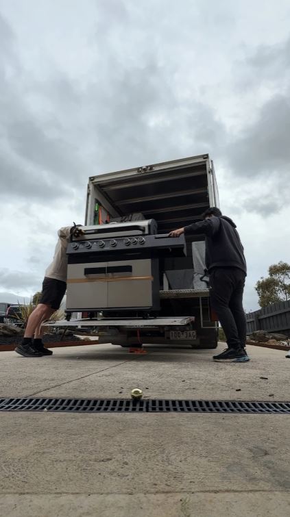 House removals from Perth to Melbourne.